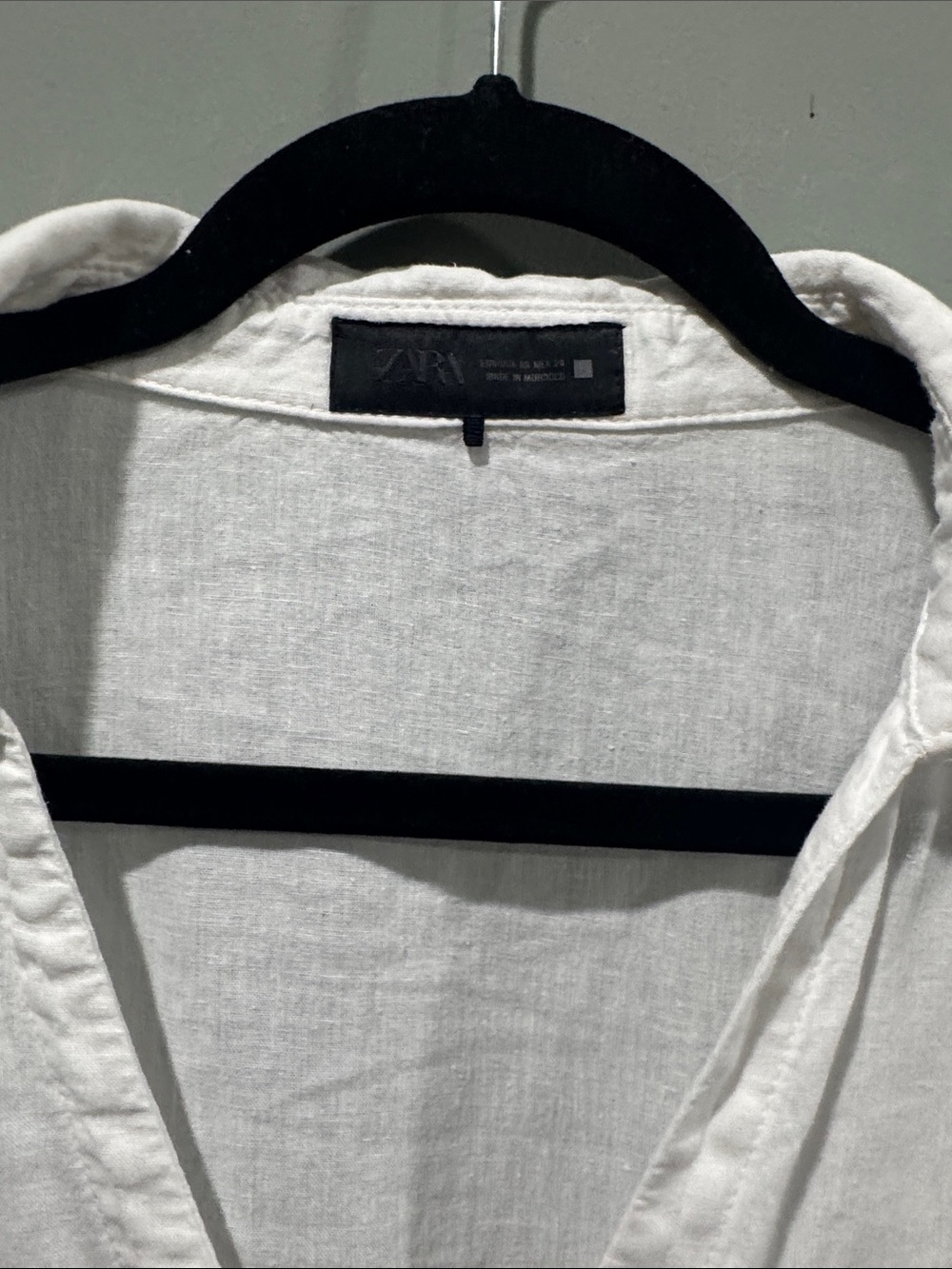 Zara White Women’s Casual Button-Down Shirt